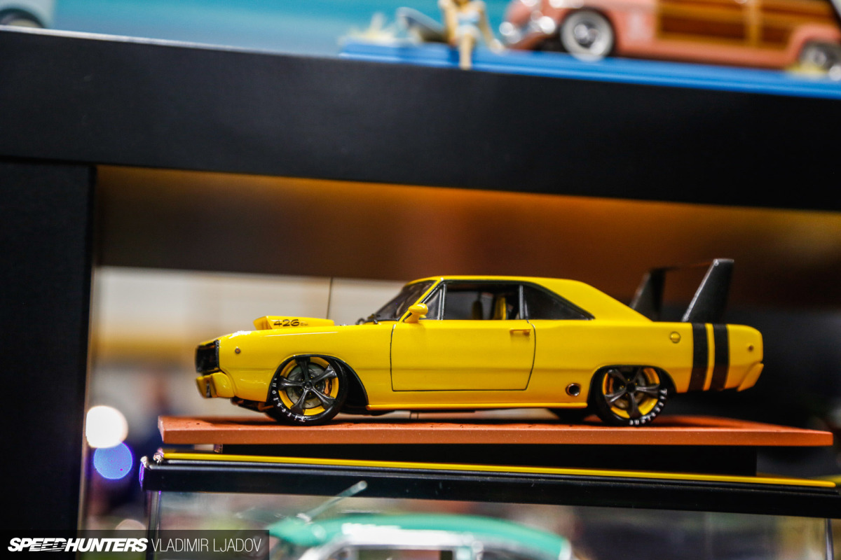 on-the-road-jabbeke-model-show-wheelsbywovka-54