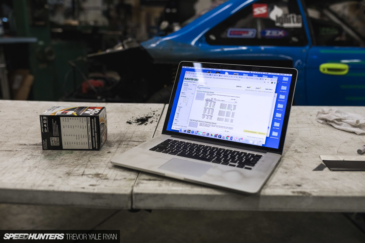 2018-Speedhunters_Matt-Field-Drift-Cave-Formula-D-Prep_Trevor-Ryan-048_6897