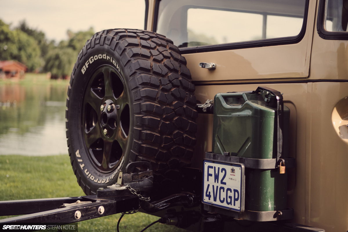 stefan-kotze-speedhunters-toyota-fj- 032