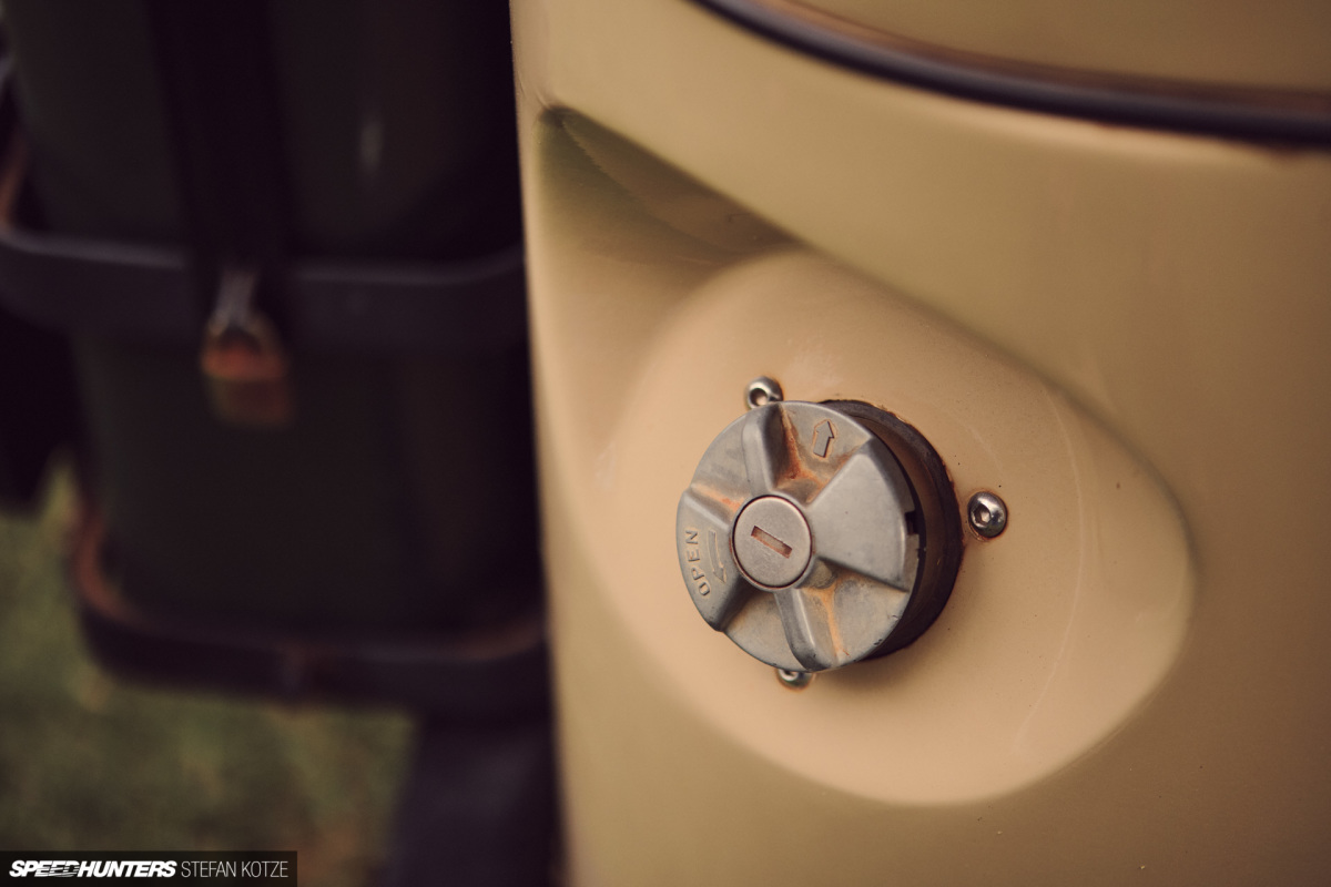 stefan-kotze-speedhunters-toyota-fj- 046