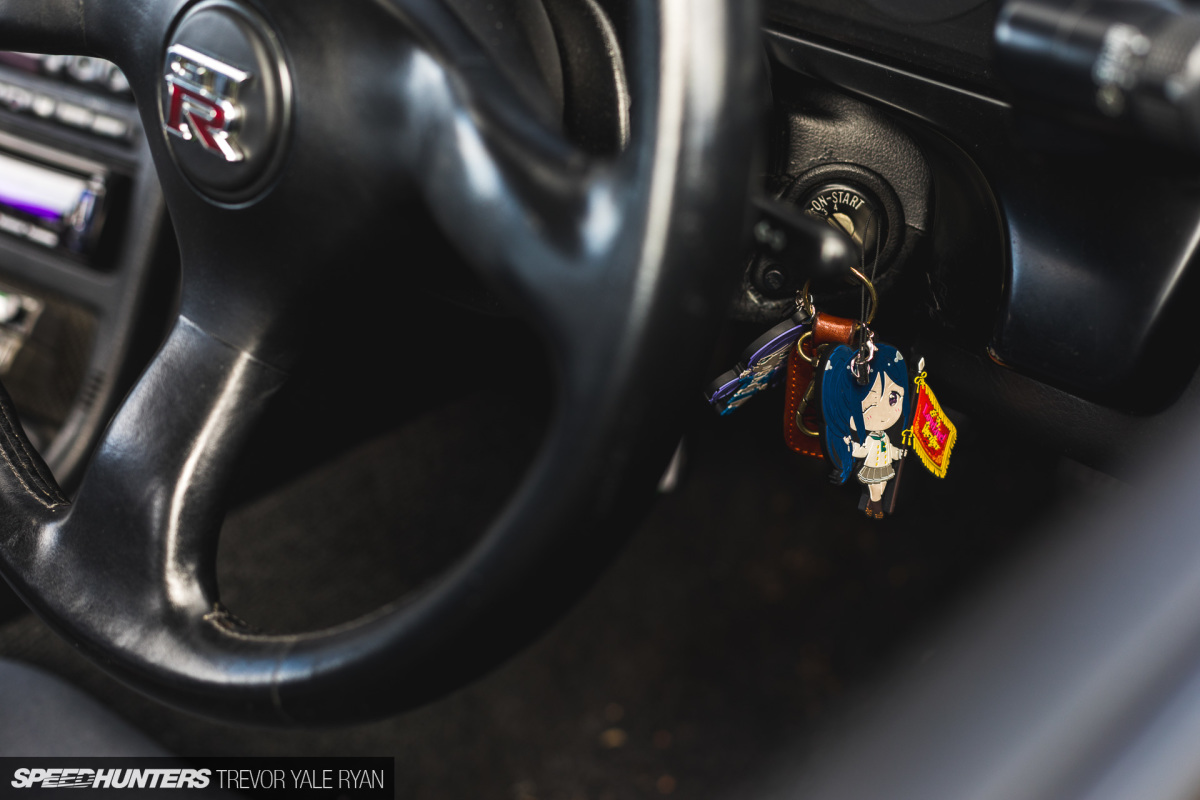 2018-Speedhunters_Itasha-Style-R32-Skyline_Trevor-Ryan-015_3248