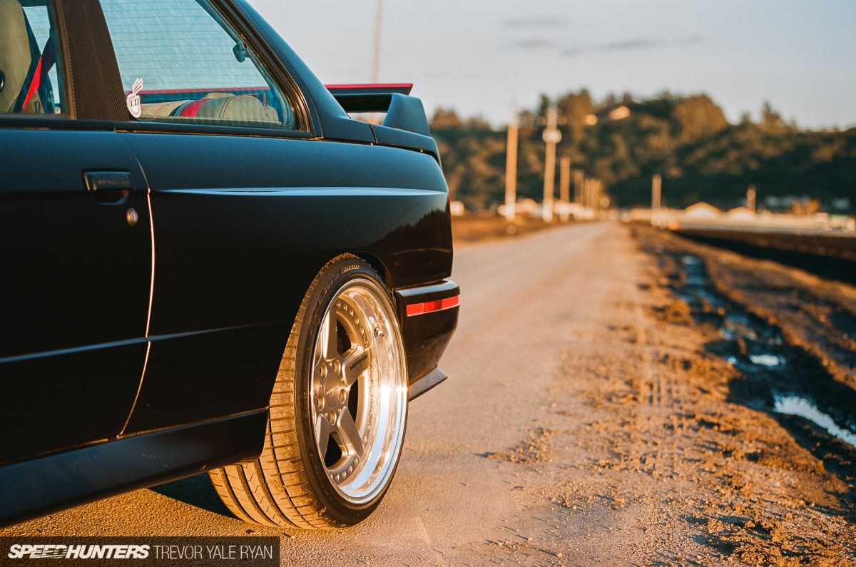 2018-Speedhunters_BMW-E30-M3-Watsonville_Trevor-Ryan-024_74560035