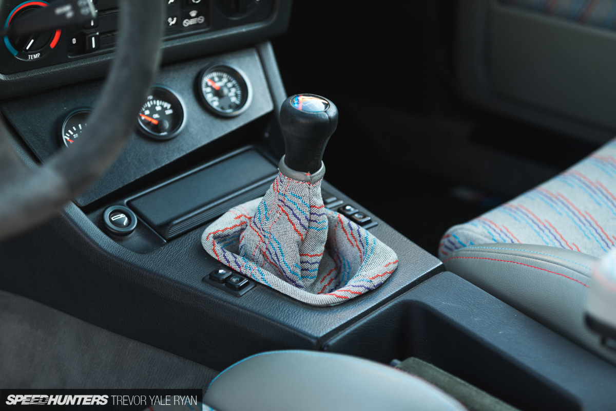 2018-Speedhunters_BMW-E30-M3-Watsonville_Trevor-Ryan-044_0234