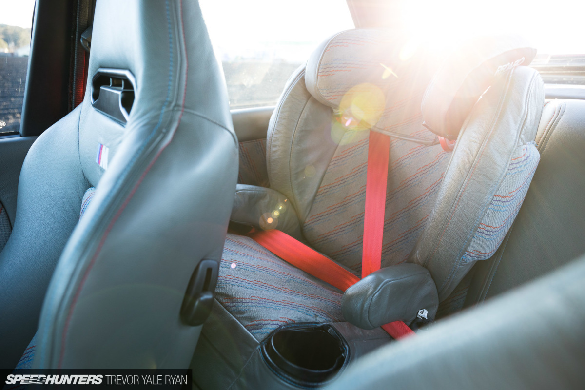 2018-Speedhunters_BMW-E30-M3-Watsonville_Trevor-Ryan-048_0248