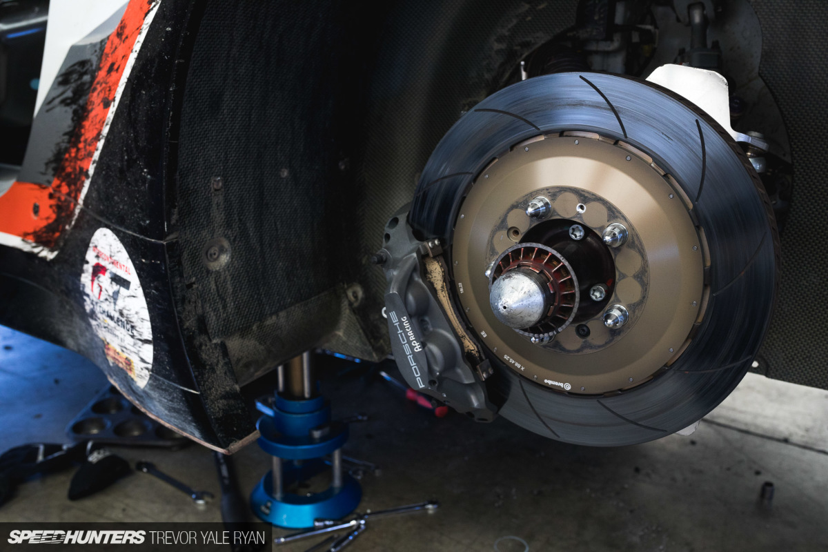 2019-California-8-Hour-Pit-Stops_Trevor-Ryan-Speedhunters_019_8419