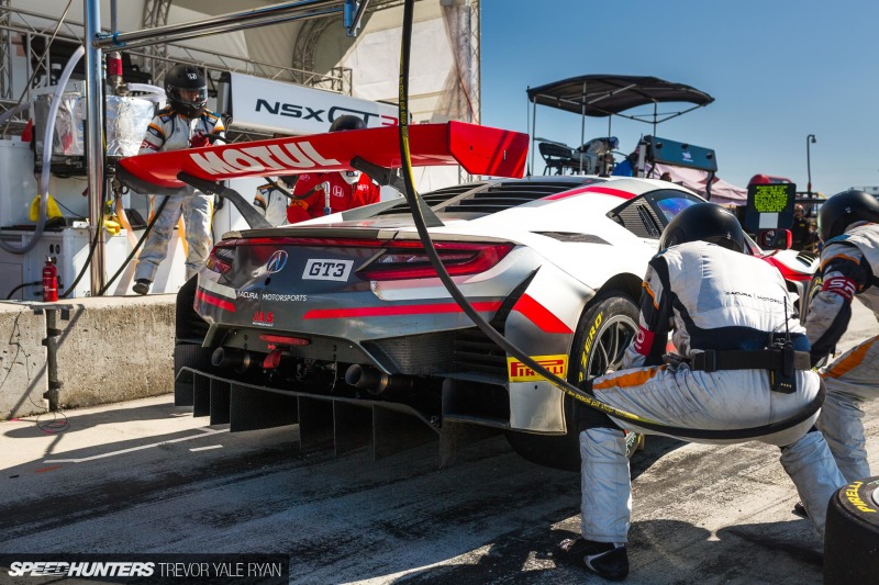 2019-California-8-Hour-Pit-Stops_Trevor-Ryan-Speedhunters_123_3530