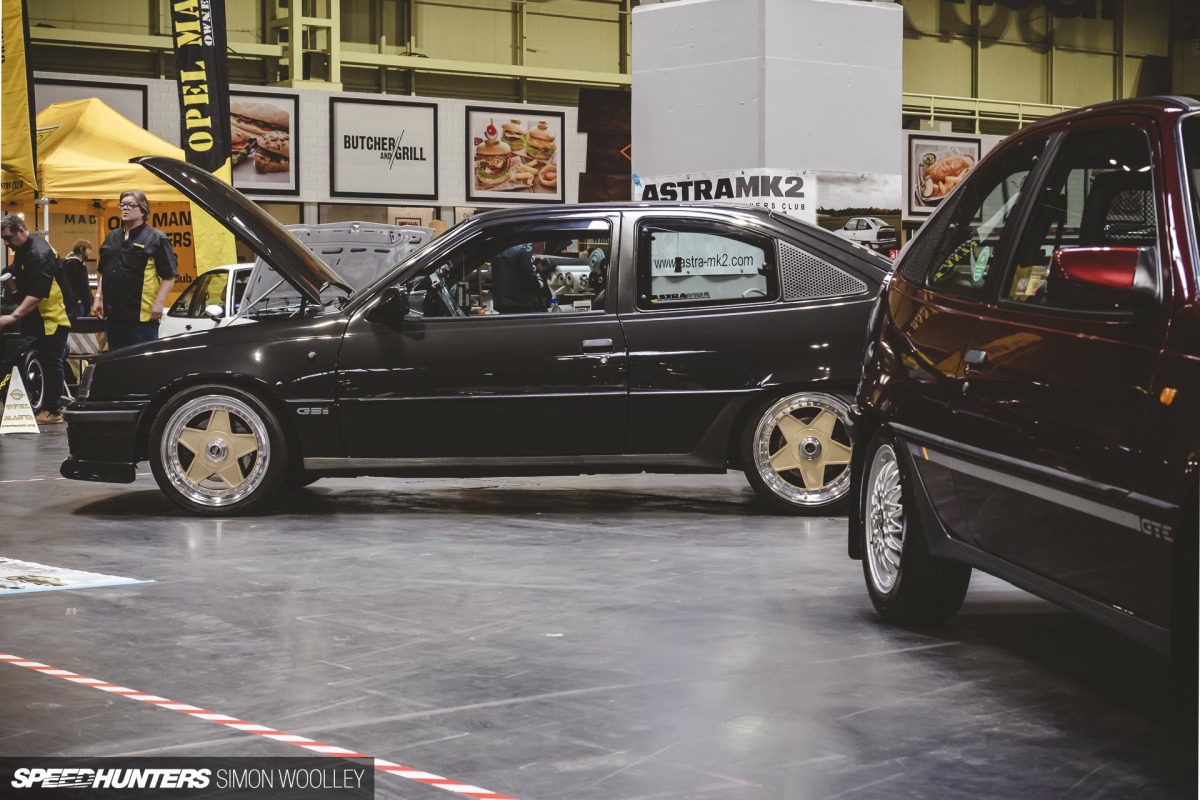 speedhunters-simon-woolley-classic-and-resto-show-astra.