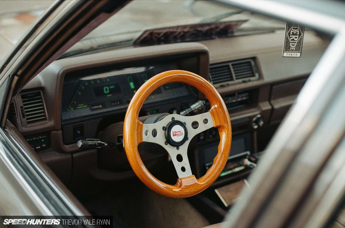 2018-Speedhunters_Kenny-Toyota-X6-Cressida_Trevor-Ryan-046_49000005