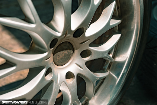 Speedhunters_ProjectRough_ER34_WheelsRebuild_14