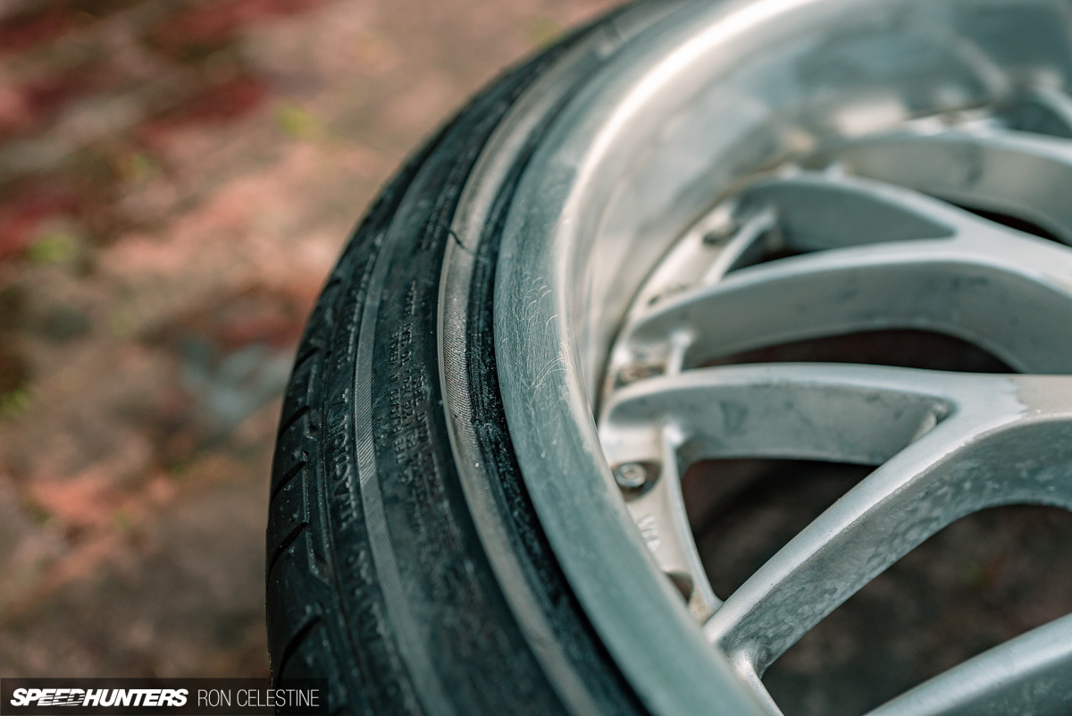 Speedhunters_ProjectRough_ER34_WheelsRebuild_32