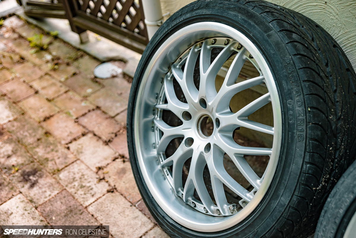 Speedhunters_ProjectRough_ER34_WheelsRebuild_30