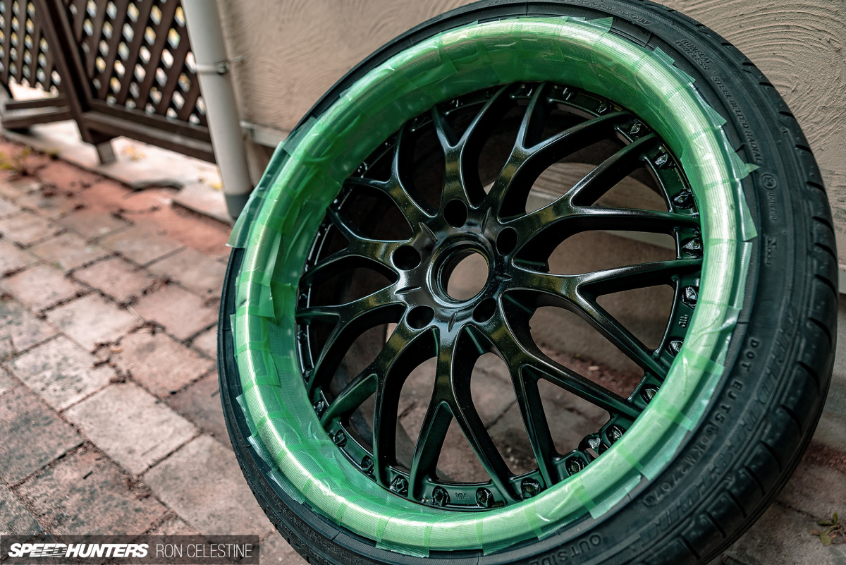 Speedhunters_ProjectRough_ER34_WheelsRebuild_22