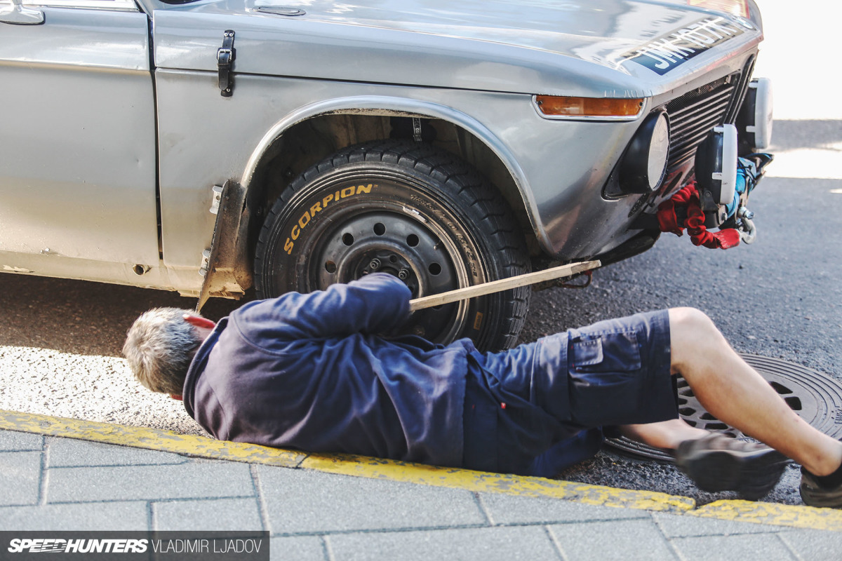 peking-to-paris-2019-tallinn-fixing-by-wheelsbywovka-23