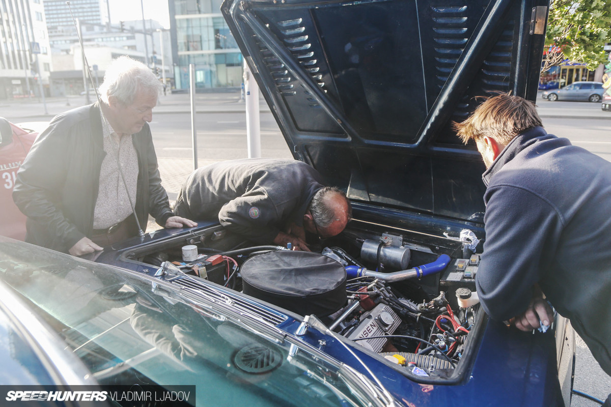 peking-to-paris-2019-tallinn-fixing-by-wheelsbywovka-58