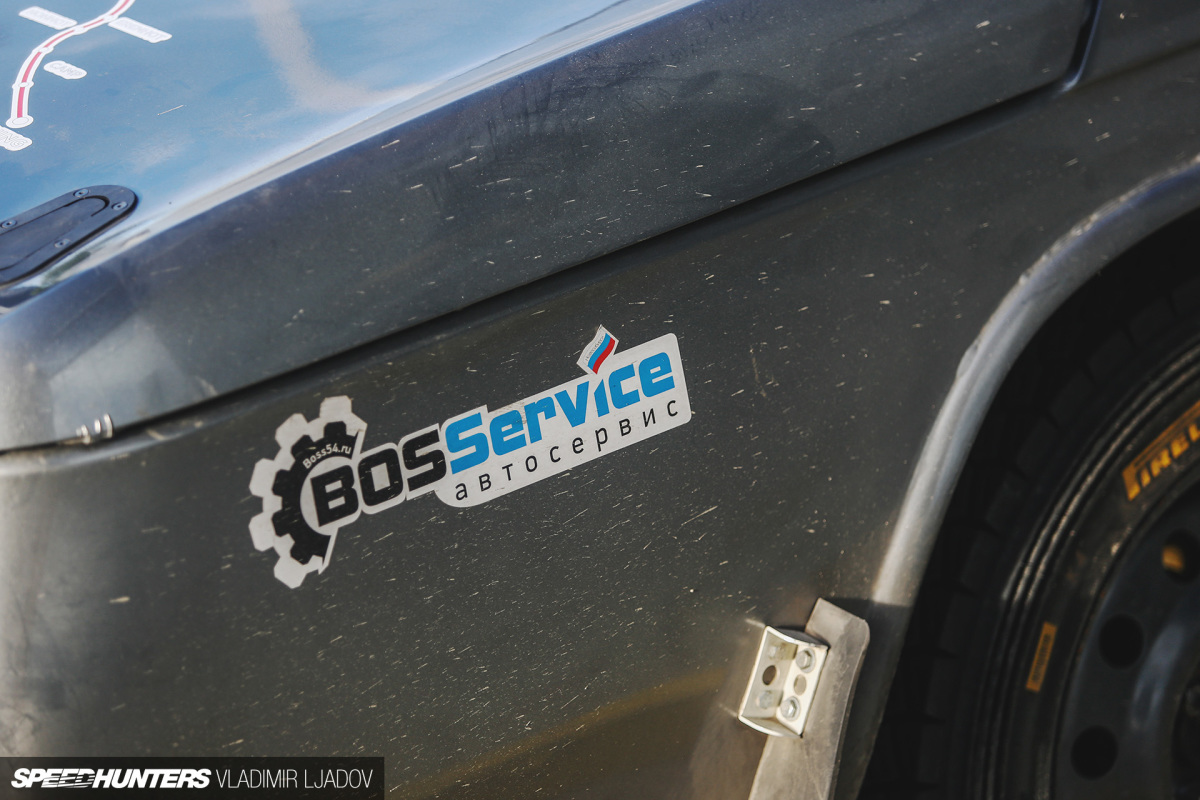 peking-to-paris-2019-tallinn-fixing-by-wheelsbywovka-34