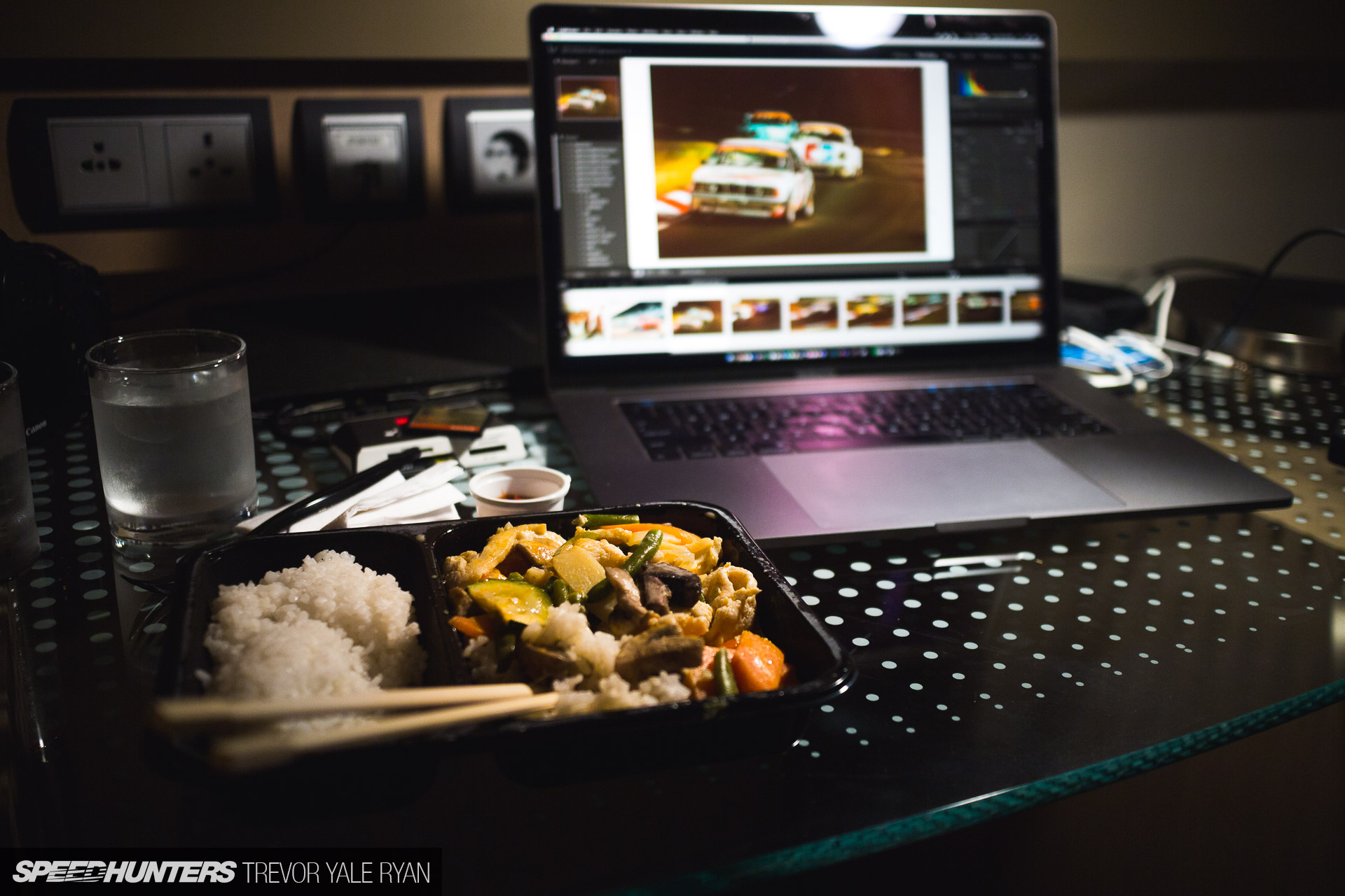 2019-Nurburgring-24-Hour-How-To-Shoot_Trevor-Ryan-Speedhunters_200_6177