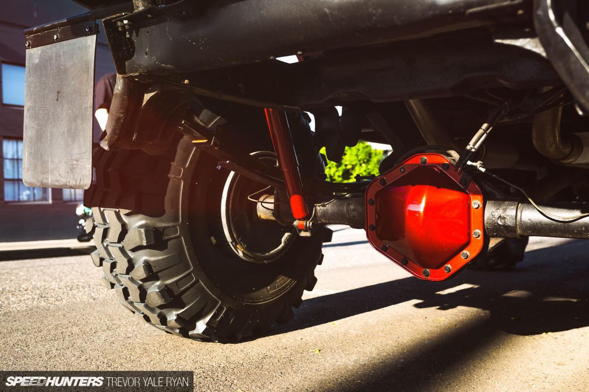 2019-Portland-Transmission-Show-Offroad-Lifted-Camaro_Trevor-Ryan-Speedhunters_003_9204