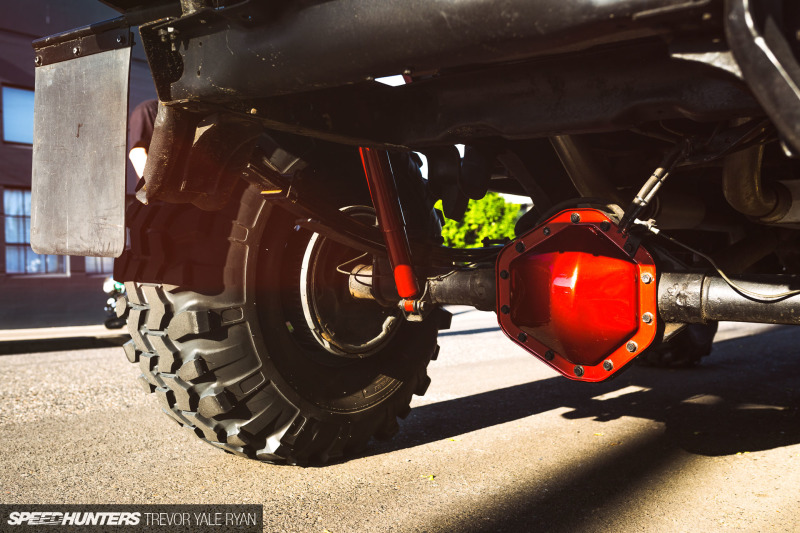 2019-Portland-Transmission-Show-Offroad-Lifted-Camaro_Trevor-Ryan-Speedhunters_003_9204