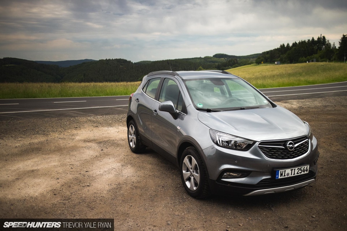 2019-Nurburgring-24-Hour-Trip_Trevor-Ryan-Speedhunters_015_6017