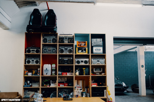 speedhunters-stefan-kotze-garage-kiu-047