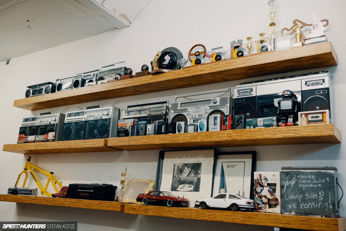 speedhunters-stefan-kotze-garage-kiu-017