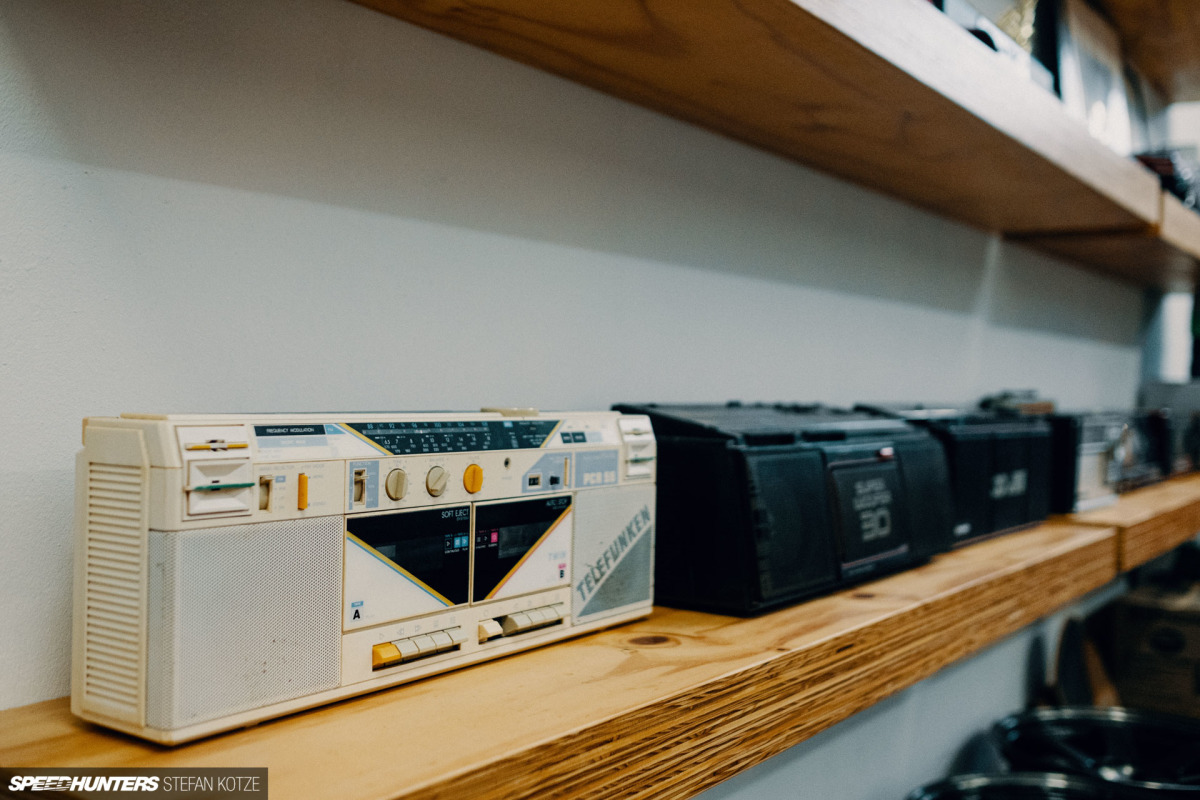 speedhunters-stefan-kotze-garage-kiu-009