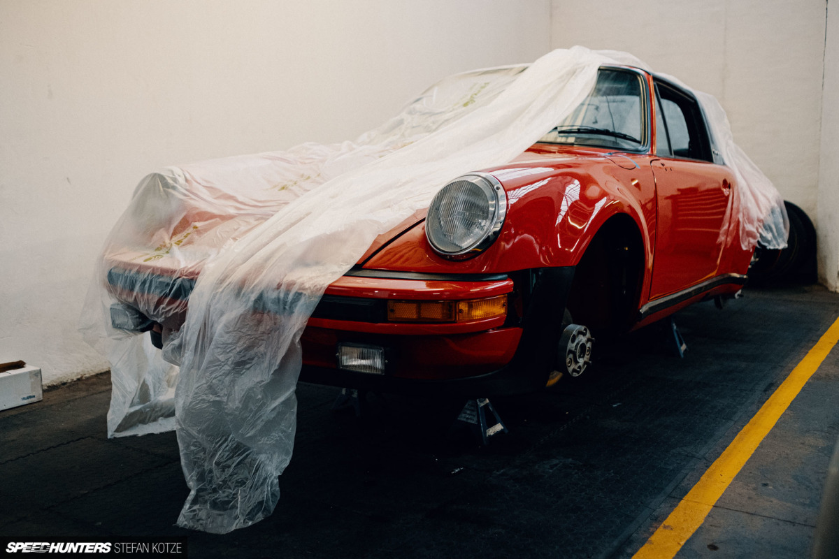 speedhunters-stefan-kotze-garage-kiu-059