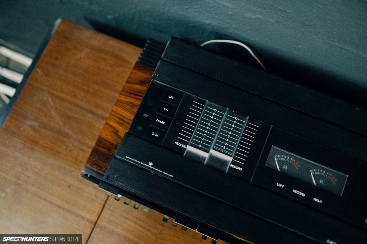 speedhunters-stefan-kotze-garage-kiu-073