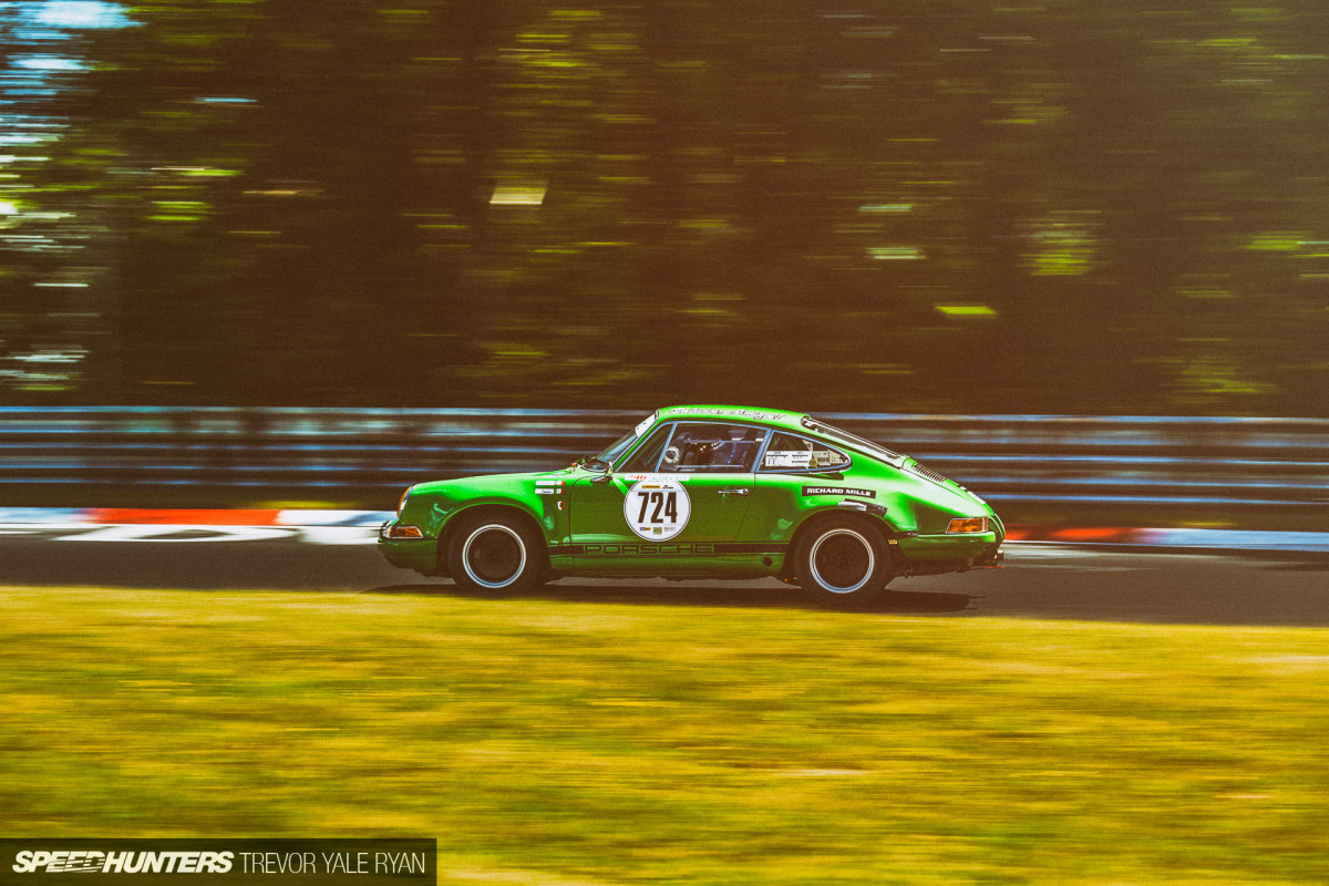 2019-Nurburgring-24H-Classic-Race_Trevor-Ryan-Speedhunters_083_6896