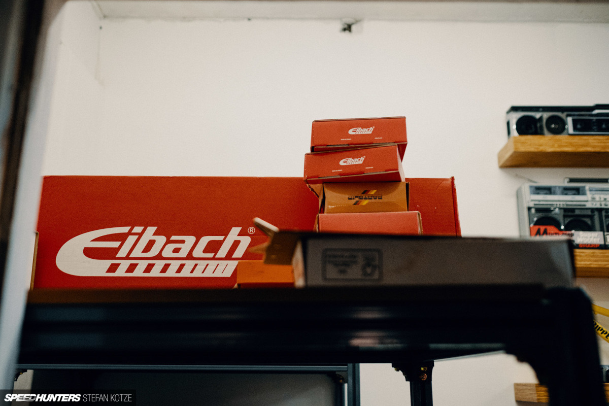 speedhunters-stefan-kotze-garage-kiu-003