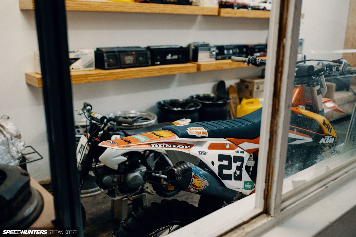speedhunters-stefan-kotze-garage-kiu-004