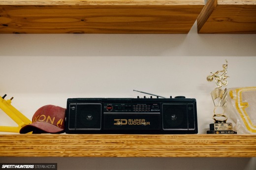 speedhunters-stefan-kotze-garage-kiu-023