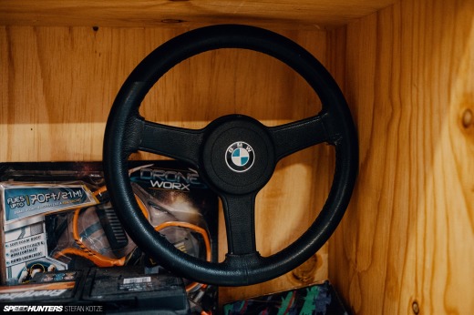 speedhunters-stefan-kotze-garage-kiu-043