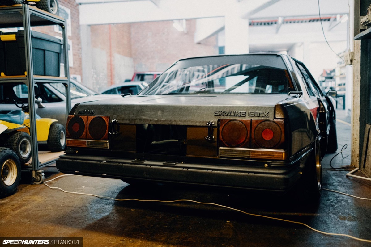 speedhunters-stefan-kotze-garage-kiu-068