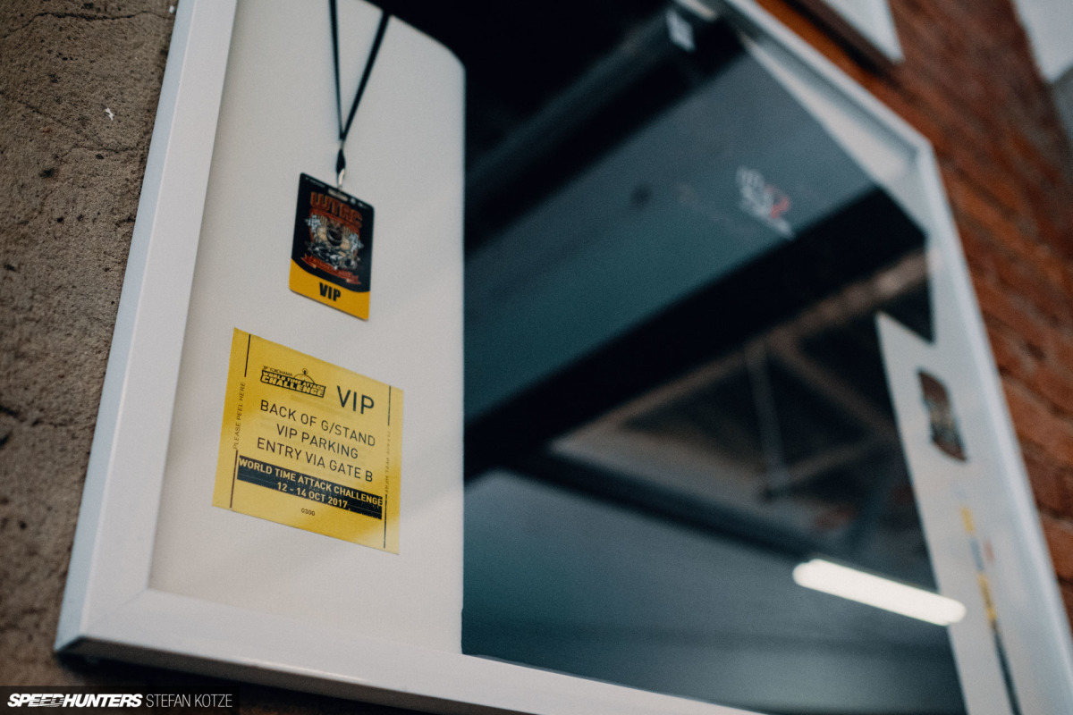 speedhunters-stefan-kotze-garage-kiu-096