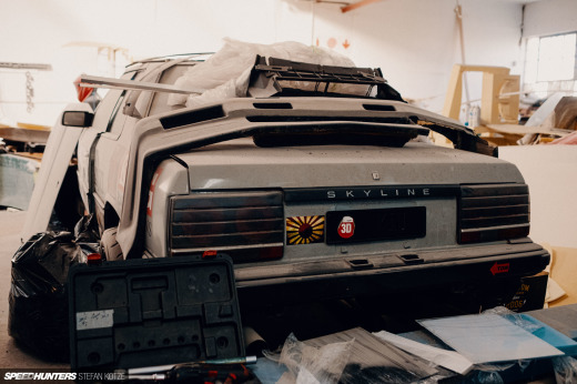 speedhunters-stefan-kotze-garage-kiu-118