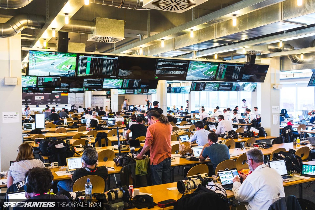 2019-Nurburgring-24-Hour-How-To-Shoot_Trevor-Ryan-Speedhunters_019_6813