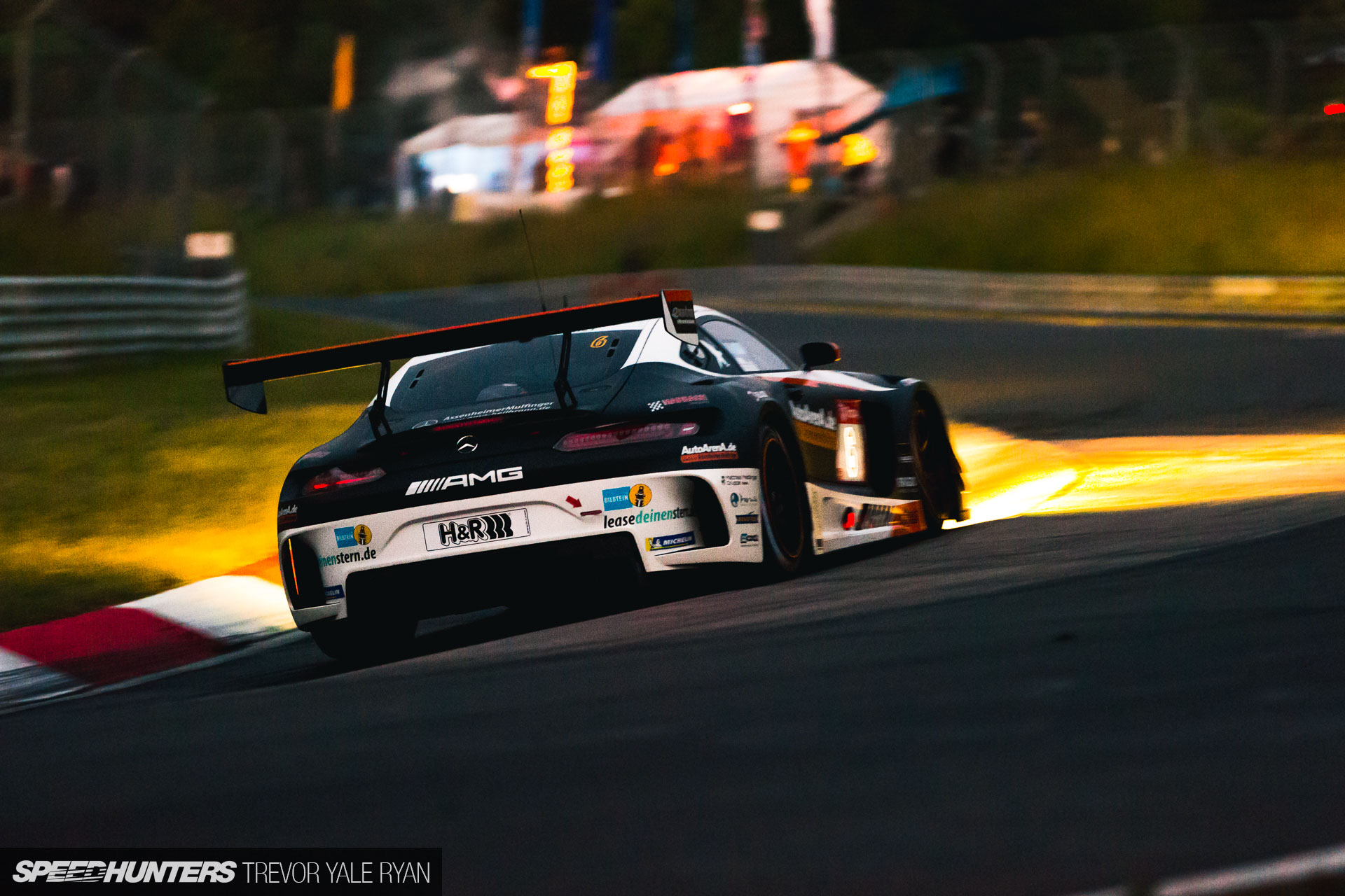 2019-Nurburgring-24-Hour-How-To-Shoot_Trevor-Ryan-Speedhunters_035_9766