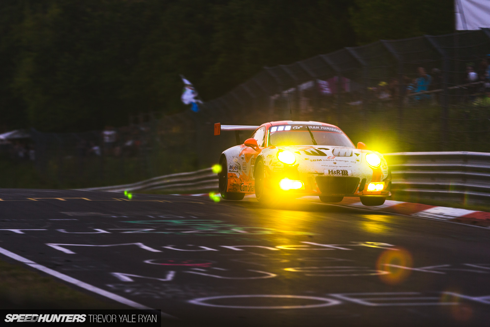 2019-Nurburgring-24-Hour-How-To-Shoot_Trevor-Ryan-Speedhunters_036_9536