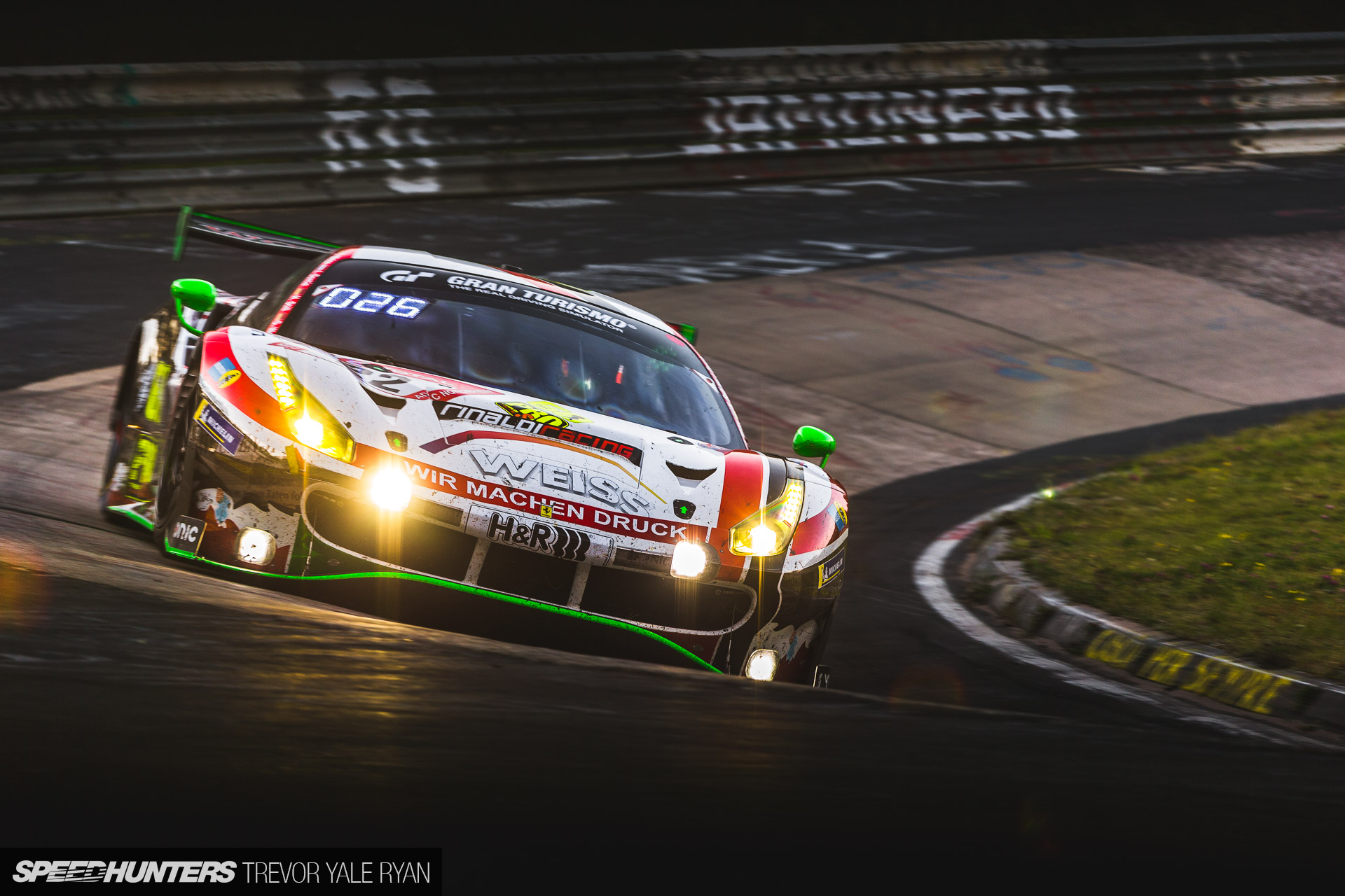 2019-Nurburgring-24-Hour-How-To-Shoot_Trevor-Ryan-Speedhunters_037_8977