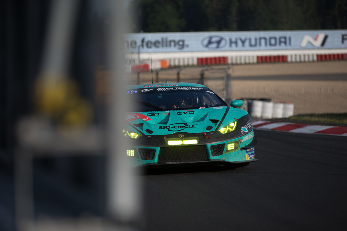 2019-Nurburgring-24-Hour-How-To-Shoot_Trevor-Ryan-Speedhunters_039_8684