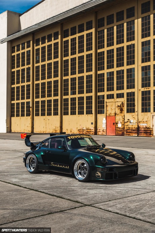 2019-Sunburst-964-Porsche-JDM-Style_Trevor-Ryan-Speedhunters_021_3761