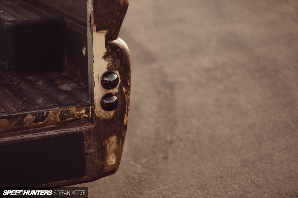 stefan-kotze-speedhunters-chevy-c10 (38)