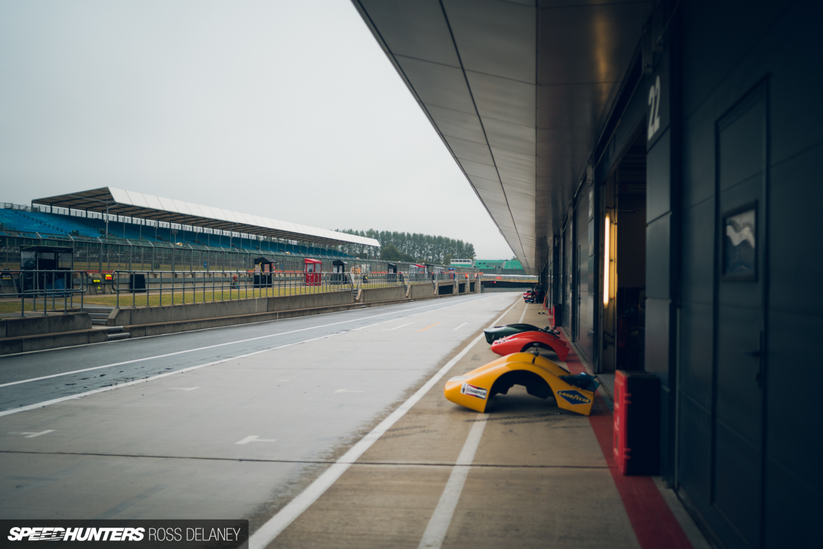 RDM19_SilverstoneClassic_Speedhunters-15