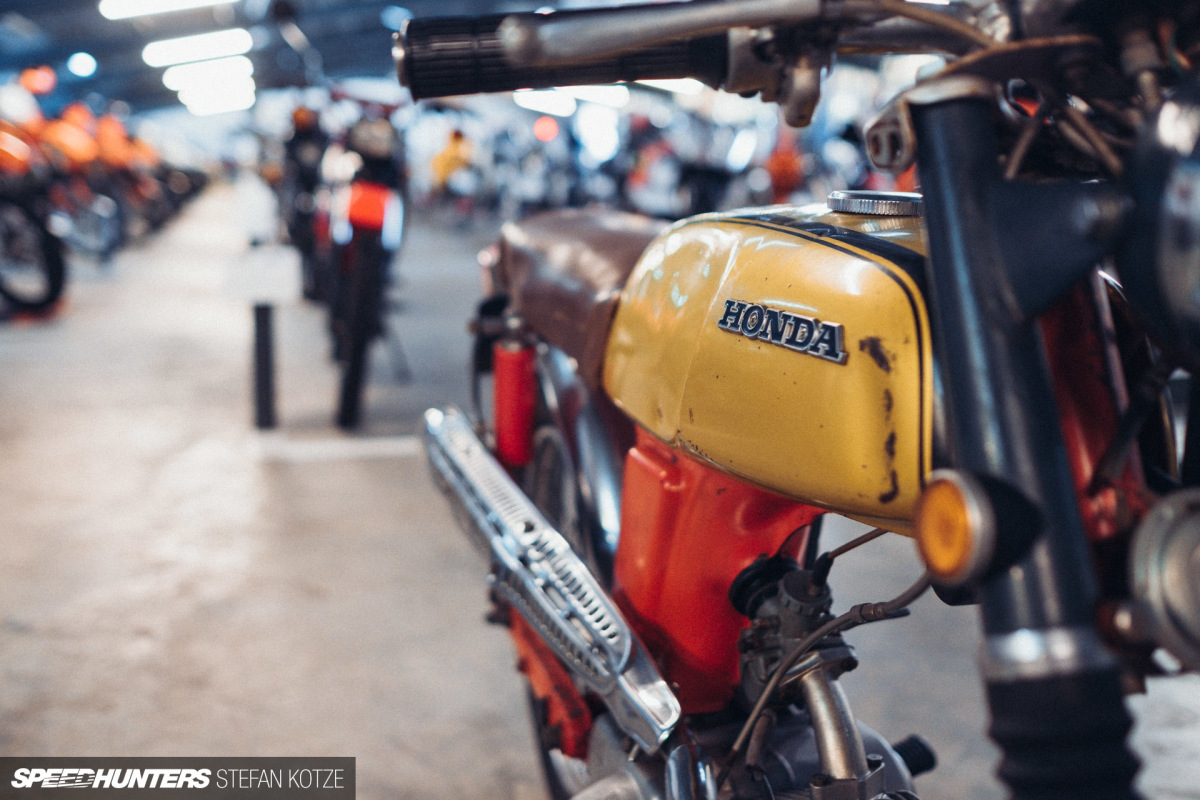 stefan-kotze-speedhunters-motorcycle-room-044