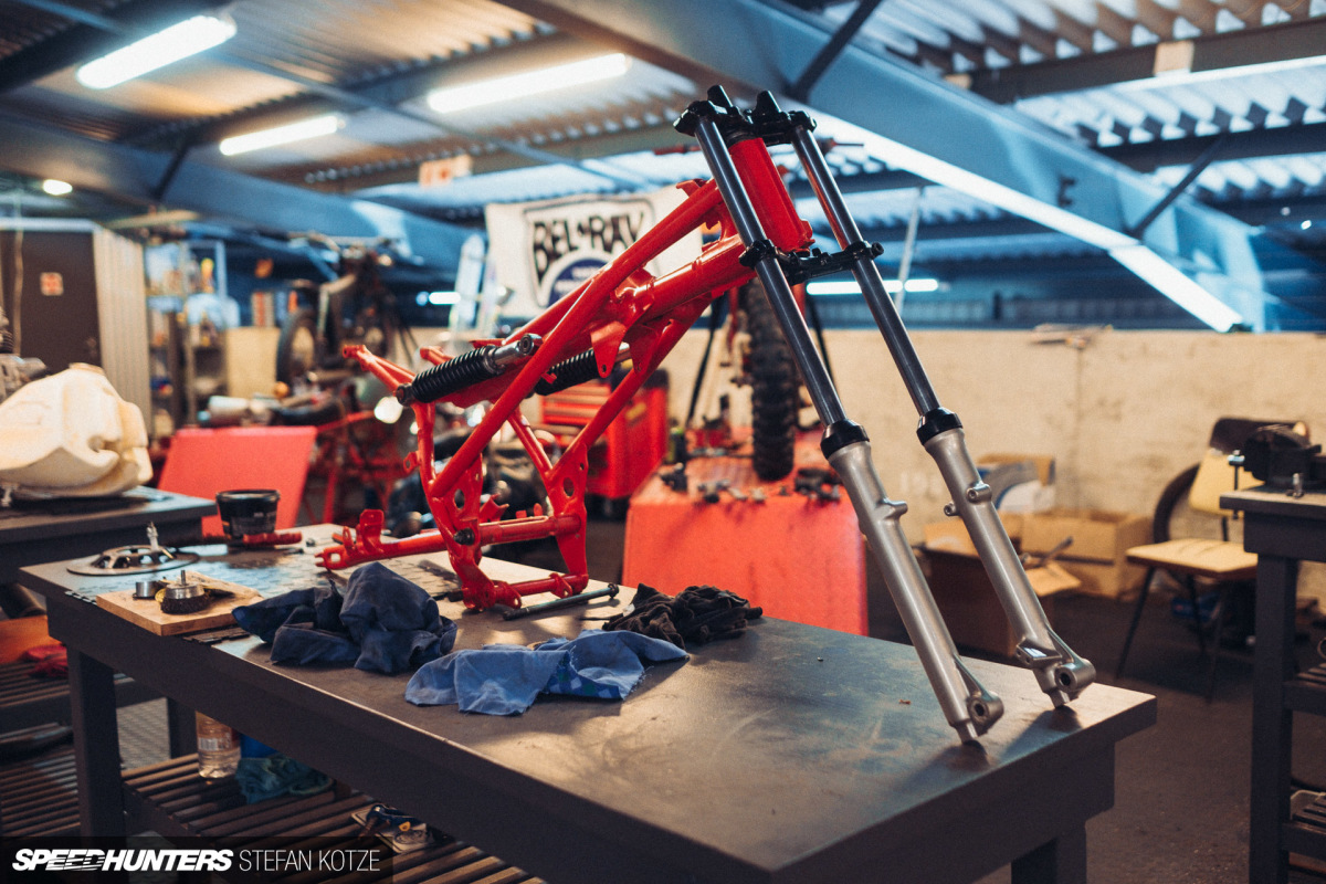 stefan-kotze-speedhunters-motorcycle-room-042