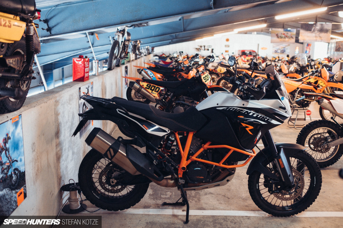 stefan-kotze-speedhunters-motorcycle-room-047