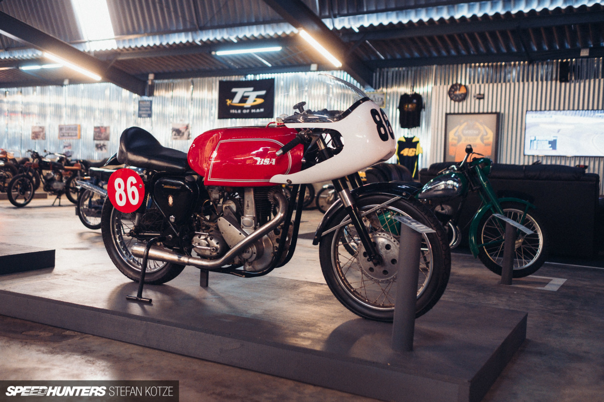 stefan-kotze-speedhunters-motorcycle-room-007