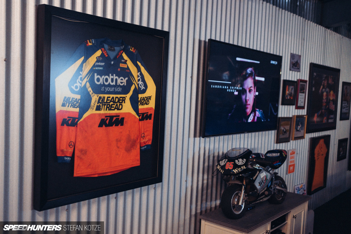 stefan-kotze-speedhunters-motorcycle-room-019