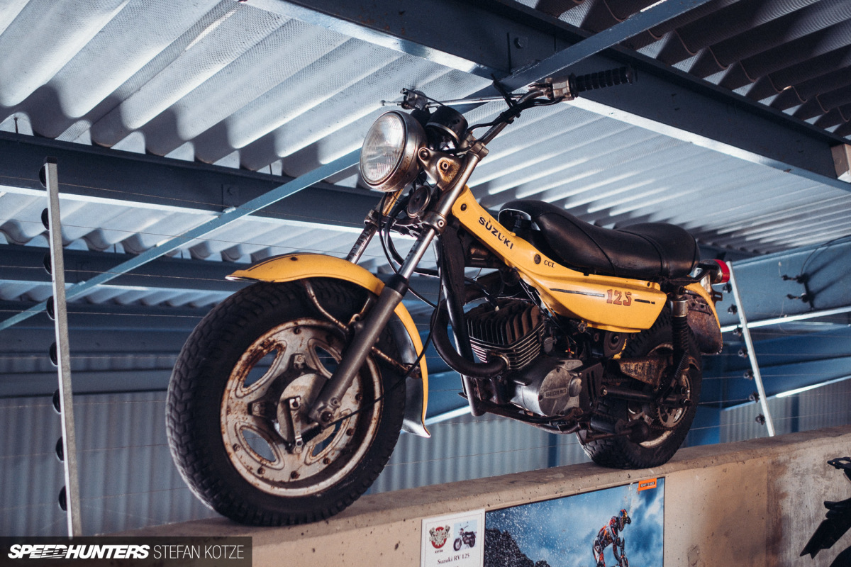stefan-kotze-speedhunters-motorcycle-room-046